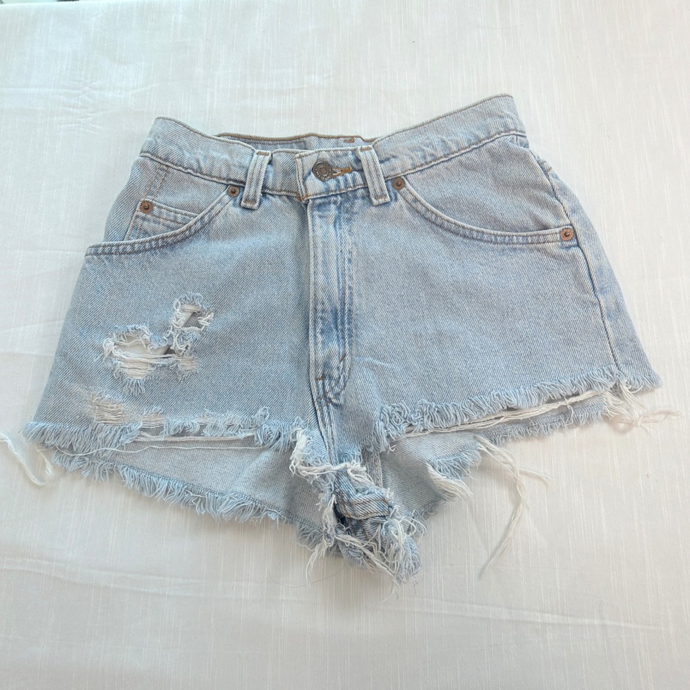 Levi's Cutoff Shorts Women 7 Light Blue Excellent Vintage 37912 USA Distressed